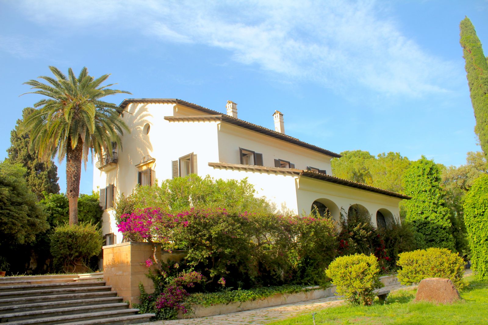 The Academy of English Campus